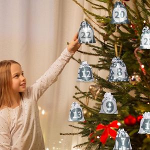 Sac de calendrier de l'avent de noël avec impression numérique compte à rebours de noël sac suspendu toile de jute bonbons emballage cadeau pochette à cordon - Product Image 3