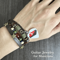 Meilleur cadeau musical pour guitaristes : Bracelet artisanal en forme de plectre de guitare avec cordon réglable – Cadeau d'anniversaire pour fils, père, ami