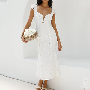 Nuevo vestido elegante de corte ajustado con cuello cuadrado y bordado, hecho a medida, cómodo, de algodón orgánico, estilo maxi. - Product Image 3