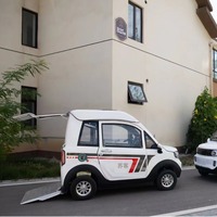 Vehículo Eléctrico Accesible con Control Automático de Cuatro Ruedas para Personas con Discapacidad y Apoyo a la Movilidad de Personas Mayores