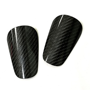 <span class=keywords><strong>Espinilleras</strong></span> de Fútbol Mini de Fibra de Carbono para Dropshipping - Product Image 2