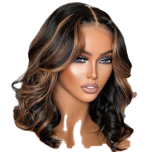 Parrucca da donna impermeabile Buenas FX-HA90, realizzata a macchina, con frangia obliqua, capelli corti ricci, onda grande, naturale, trasparente, taglia piccola - Product Image 1