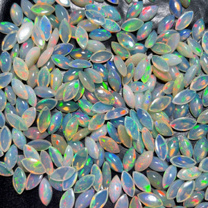 Opale naturelle taille marquise, pierre précieuse en vrac, jeu de couleurs multicolores, cabochon pour la fabrication de bijoux - Product Image 1