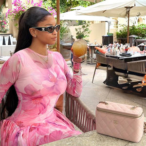 Novo Vestido Feminino <span class=keywords><strong>2026</strong></span> com Estampa Fresca, Bloco de Cores, Cintura Franzida, Ajuste Fino e Saia Evasê para Festas ao Ar Livre - Product Image 4