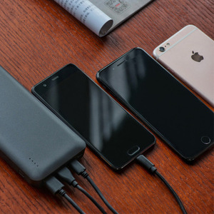 พาวเวอร์แบงค์แบบชาร์จเร็วความจุสูง26800mAh Type-<span class=keywords><strong>C</strong></span> สำหรับ MacBook และ <span class=keywords><strong>iPhone</strong></span> 8รองรับแบตเตอรี่ PD Li-Polymer - Product Image 2