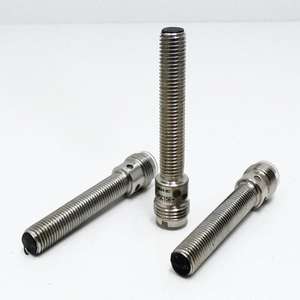 BES01PF BES M08EH-PSC15B-S04G 新品 純正 在庫あり 産業オートメーション PLC プログラミングコントローラ - Product Image 1