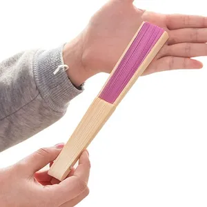 Abanicos Plegables de Tela Personalizados con Logotipo para Bodas, Abanicos de Mano Plegables de Tela para el Verano, Venta al por Mayor de Abanicos Pequeños - Product Image 1