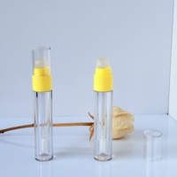 Fournisseur chinois de flacons de gloss à lèvres 5 ml en matériau AS, emballage vide multi-usages pour blush, highlighter et contour 3 en 1 avec tête de pressage
