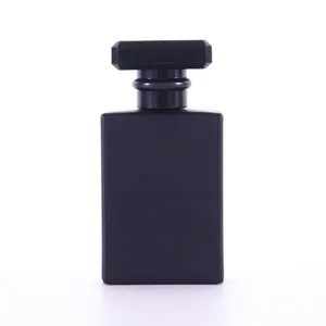 Bouteille de parfum en vaporisateur personnalisable portable de parfum carré occultant en verre noir de 50ml