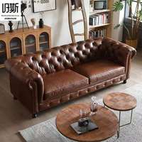 Modernes Chesterfield-Sofa aus Ölwachsleder mit Knopfheftung und Distressed-Finish, Ausziehbares Echtleder-Sofa für Apartments, Fitnessräume und Wohnzimmer