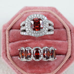 Anillo de Diamantes de Oro Blanco para Mujer H459, con Piedras Laterales de Esmeralda, Joyería de Boda, Diamantes Naturales de Color D, Corte Esmeralda - Product Image 3