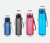 Bouteille d'eau sport en Tritan de qualité alimentaire, personnalisable, pour camping et extérieur, design minimaliste à pression, capacité 560 ml, avec corde, pour adultes en voyage