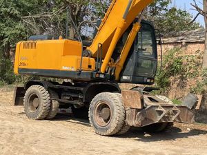 Excavadora de ruedas Original de segunda mano Hyundai usada en gran demanda 210W-7 Excavadora de ruedas de construcción de excavación grande y pesada - Product Image 3