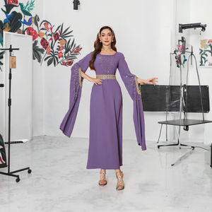 Abaya Elegante con Encaje Bordado y Cuentas, Color Morado, Largo hasta el Tobillo, Manga Ultra Larga, Estilo Étnico Islámico de Oriente Medio para Fiestas de Ramadán - Product Image 3