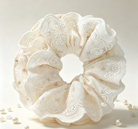 Chouchou à cheveux romantique en dentelle double couche, imprimé floral délicat à l'intérieur, bord festonné, élastique, style bohème vintage, ornement capillaire