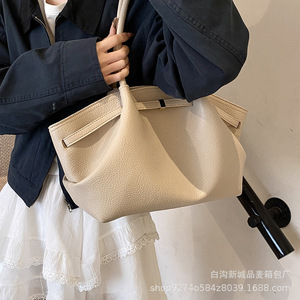 Women Tote <b>Bag</b> Solid Color Large Capacity Zipper Closure Everyday Casual Fashion Shoulder Handbag - Product Image 3