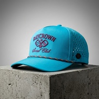 Casquette de sport haute performance personnalisable avec logo brodé et perforations découpées au laser, à séchage rapide, idéale pour le pickleball et le tennis