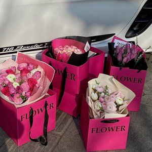 JOYWOOD Festival Bouquet di fiori borsa regalo con lettere inglesi Barbie rosa manico borsa per la confezione di fioristi e negozi di fiori - Product Image 2