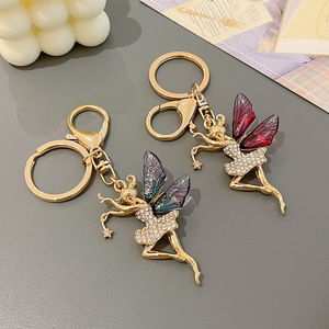 Porte-clés de luxe en alliage de zinc avec ailes de cristal, en forme de danseuse féerique - Product Image 3