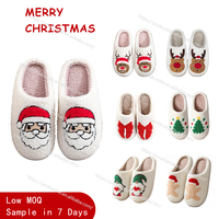 Chaussons d'intérieur douillets et antidérapants pour hommes et femmes, en peluche, brodés de motifs de Noël et d'Halloween (Père Noël, rennes, citrouilles)