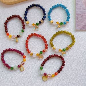 กำไลข้อมือหินอาเกตจีนโบราณแบบเลียนแบบสำหรับผู้หญิง กำไลลูกปัดสีแดงพร้อมจี้รูปน้ำเต้า - Product Image 1