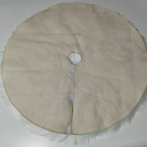 Faux <strong>Fur</strong> Snowy White Christmas Tree <strong>Skirt</strong> for Christmas Decorations - Product Image 6