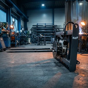 Fourche à balles rotative à 360 degrés, fourche à ensilage hydraulique pour <span class=keywords><strong>mini</strong></span>-chargeur, attache rapide universelle pour <span class=keywords><strong>mini</strong></span>-chargeur, BLWT Duty - Product Image 2