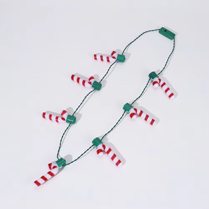 Collar Navideño con Luces LED, Diseño Novedoso, 7 Luces, Duradero y Ecológico, para Halloween, Acción de Gracias, Fiestas de Graduación - Product Image 4