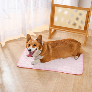 Alfombrilla refrescante de verano para mascotas para perros y gatos, tela de PVC transpirable autoenfriante de nailon con estampado de animales, almohadilla de refrigeración lavable para perros - Product Image 3