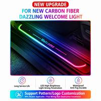 Lampe de seuil de porte de voiture LED RGB en fibre de carbone, capteur sans fil, lampe de bienvenue, sans câblage, rechargeable, étanche, universelle, marche/arrêt automatique