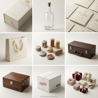 Caja de Regalo Premium Metálica Dorada para Licores con Etiqueta Escultórica de Agencia de Diseño Integrado, Solución Maestra para Adquisiciones Navideñas 2027