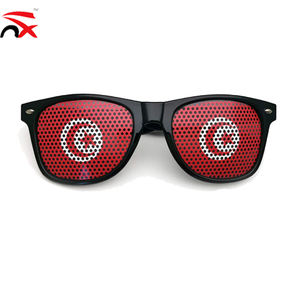 Lunettes <span class=keywords><strong>de</strong></span> soleil <span class=keywords><strong>de</strong></span> soutien pour les célébrations, avec cadre extérieur en plastique <span class=keywords><strong>noir</strong></span> et verres en PC, motif drapeau du Cap-Vert, pour les événements sportifs et les défilés, vente en gros - Product Image 3