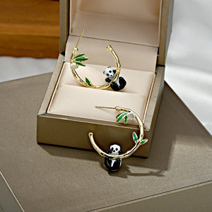 Orecchini a Cerchio con Panda Carino in Bambù per Donne, Accessori per Orecchie a Forma di Animale per Uso Quotidiano - Product Image 5