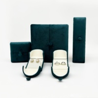Boîtes d'emballage cadeau en velours à double porte OEM & ODM pour bracelets, boucles d'oreilles, colliers, bijoux en perles et usage nuptial