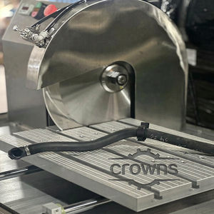 Machine de découpe automatique de <span class=keywords><strong>haute</strong></span> précision pour tuyaux en silicone et coudes en caoutchouc - Product Image 5