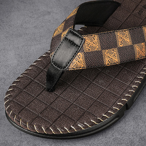 Vente en gros bon marché Pantoufles pour hommes Pantoufles antidérapantes pour l'intérieur et l'extérieur Chaussures de plage Sandales Tongs pour l'été et l'hiver - Product Image 3