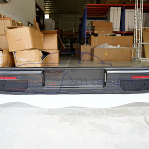 Kit carrosserie pour G-wagon G500 <span class=keywords><strong>G63</strong></span> W464 au style G900 <span class=keywords><strong>Brabus</strong></span> : Lèvre de pare-chocs en fibre de carbone sèche et calandre de classe G - Product Image 3