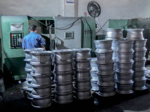 מלאי מפעל 19 אינץ 'סגסוגת גלגלים חדש 8.0j pcd 5*112 גלגל הליהוק עבור מכוניות נוסעים audi אלגנטי - Product Image 6