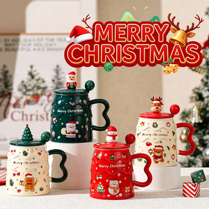 Juego de Tazas de Cerámica <span class=keywords><strong>Verde</strong></span> Navideñas Creativas de Alta Calidad Personalizadas con Tapa <span class=keywords><strong>y</strong></span> Cuchara, Taza de Porcelana Roja, Caja de Regalo para Regalos de Boda - Product Image 1