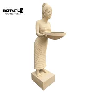 Soldat romain grandeur nature en pierre synthétique pour place européenne, figurine d'art vintage en grès artificiel - Product Image 2