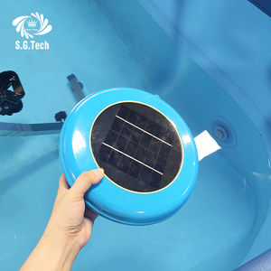 Limpiador de Piscinas Solar Ecológico Water Crown, Reduce el Cloro, Mantiene el Agua Limpia y Segura con un Diseño de Cuerpo de Plástico Duradero - Product Image 6