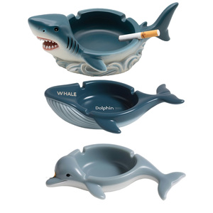 Cenicero de Resina con Forma de Tiburón, Ballena y Delfín, Bandeja para Cigarrillos con Animales Marinos en 3D para Patio Exterior, Decoración Única para la Oficina o la Sala de Juegos - Product Image 1