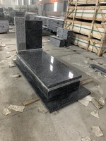 Pierre funéraire en granit naturel noir glacé style polonais et blanc Jilin, HWF STONE, Shandong Chine, pour monuments funéraires et tombes.