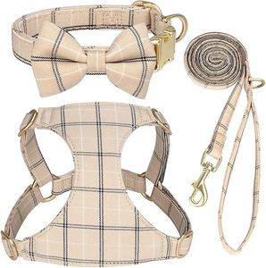Ensemble Harnais, Collier et Laisse pour Petits Chiens avec Nœud Papillon, Harnais Doux et Réglable à Carreaux pour Chiots et Chats de Petite Taille pour les Promenades - Product Image 5