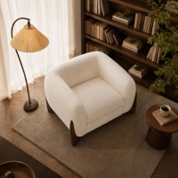 Fauteuil rembourré large avec pieds en bois d'hévéa
