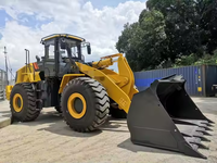 Chargeuse sur pneus ORIEMAC 870H 7 tonnes, godet de 4,5 m³, moteur diesel de 162 kW, pompe à roulement en bon état