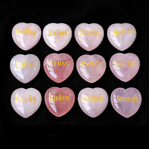 7 corazones de cuarzo rosa Charka dorados con letras de cristal tallas rosas de tamaño pequeño recuerdos de boda para invitados - Product Image 1