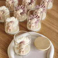 Bougie parfumée personnalisée en forme d'ours rose mignon avec parfum floral de marguerite pour souvenir de baptême, cadeau d'anniversaire