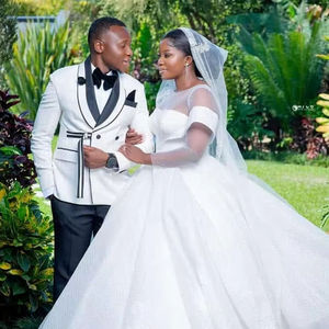 Mumuleo Robe de mariée princesse grande taille Robe de mariée simple à paillettes en cristal - Product Image 1