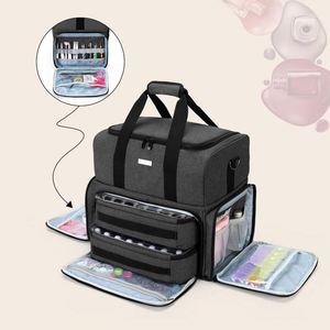 Échantillon gratuit : Organisateur de vernis à ongles pour 80 flacons et une lampe UV, étui à vernis à ongles avec 2 pochettes amovibles et accessoires de manucure - Product Image 4